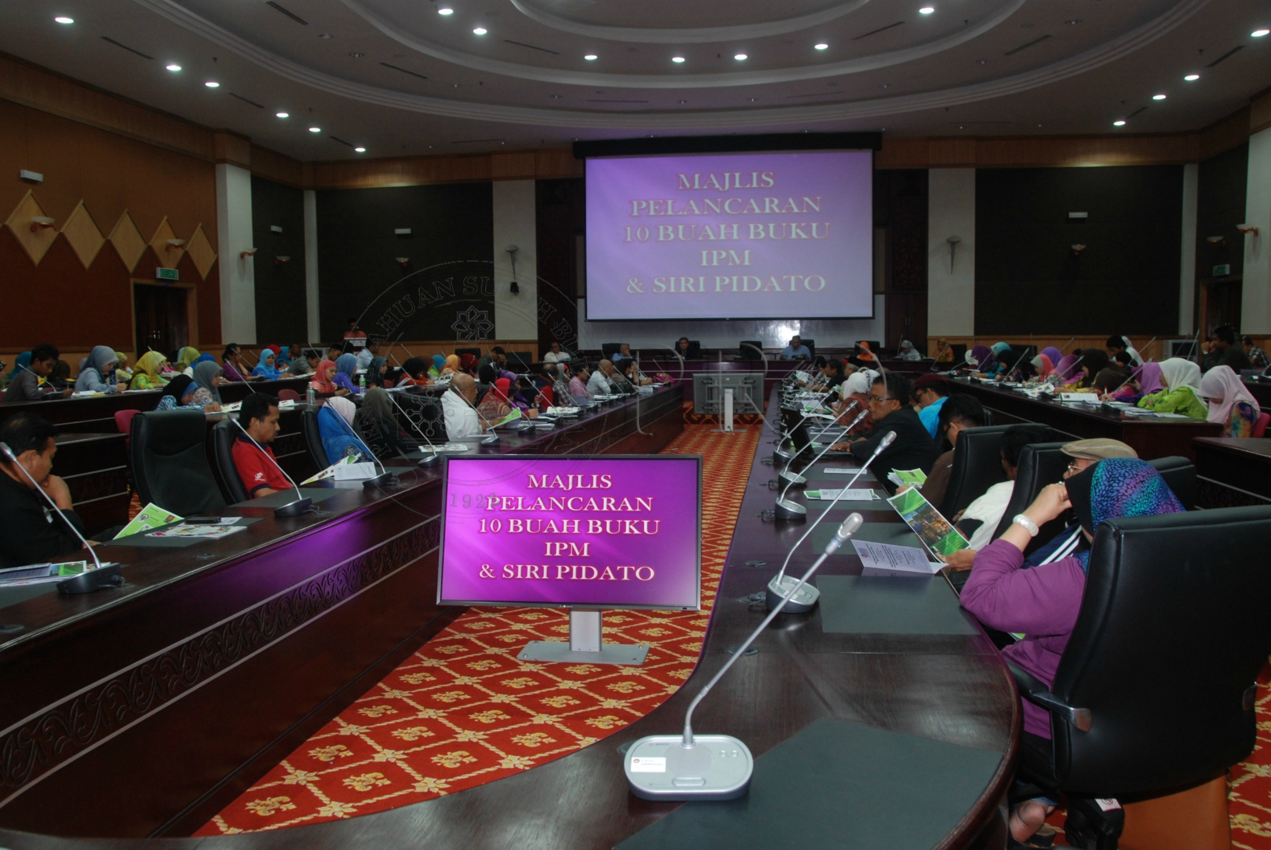 PRO 12 140 buku DSC 9653